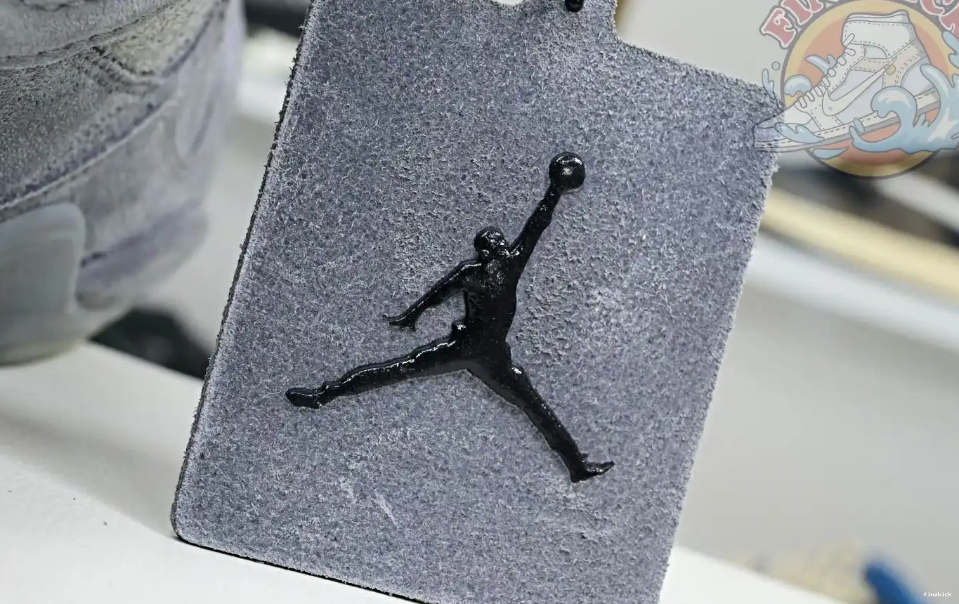 Jordan Jordan 4 retro Air kaws 0527